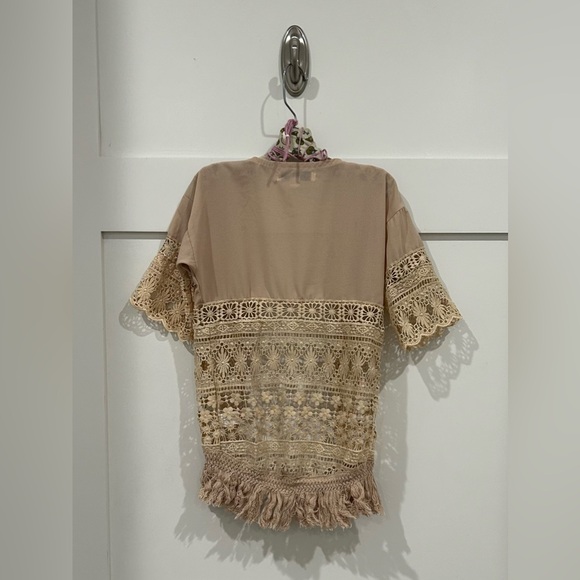 Bailey’s Blossoms Kimono Cover Up - Picture 3 of 3